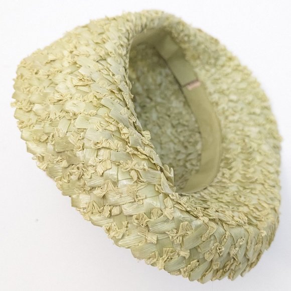 Vintage Woven pale green hat with ribbon and bow - Picture 3 of 4